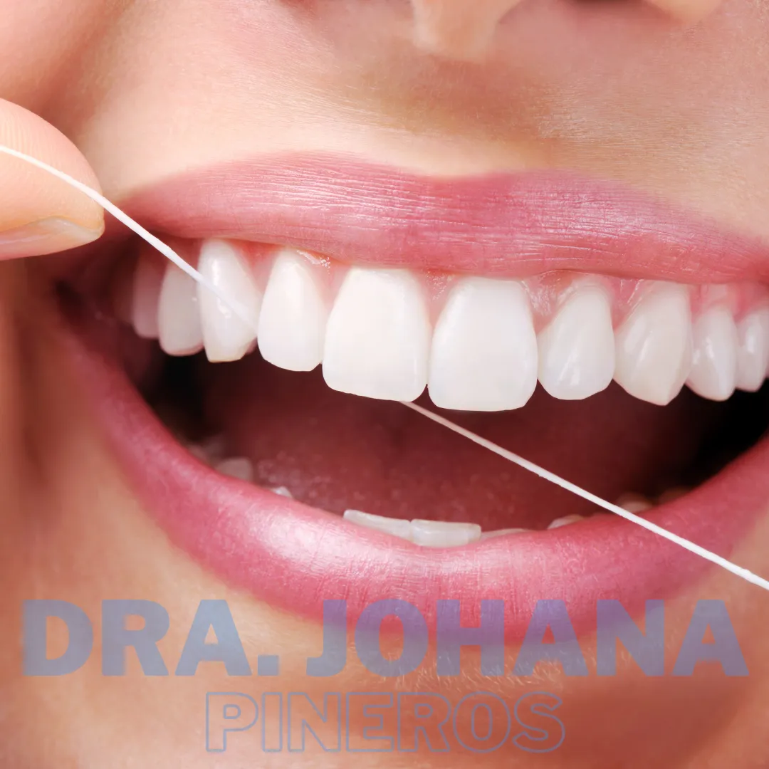 Uso correcto del hilo dental en Pereira